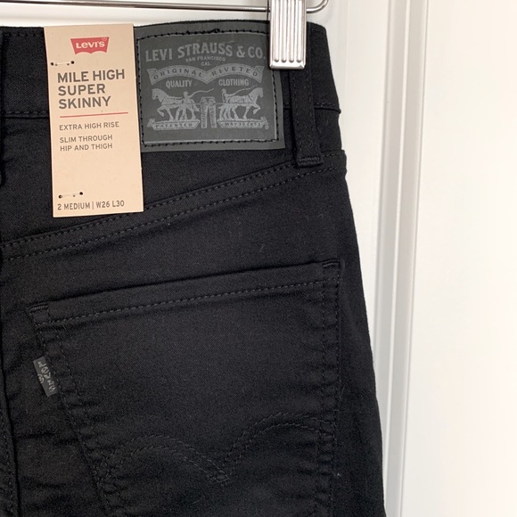 Levi’s | Mile high rise Skinny Jeans🖤 - Picture 8 of 8